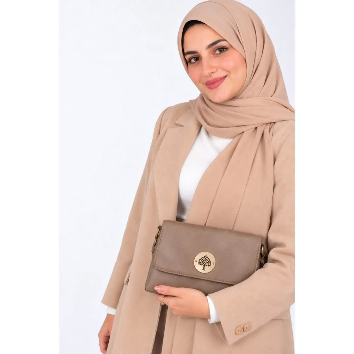 شنطة كلاتش بحزام كروس إضافي